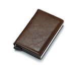 TARJETERO CON BLOQUEO RFID (Marrón)