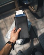 PORTA PASAPORTE PLEGABLE (Negro) - Imagen 6