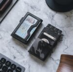 TARJETERO VULKIT MINIMALISTA PORTA ID (Negro Camuflaje) - Imagen 2