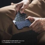 BILLETERA METÁLICA/CUERO CON CLIP PARA EFECTIVO (Navy) - Imagen 4